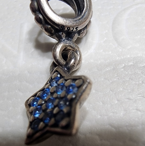 Pandora Pave Star with Blue CZ - Picture 4 of 7